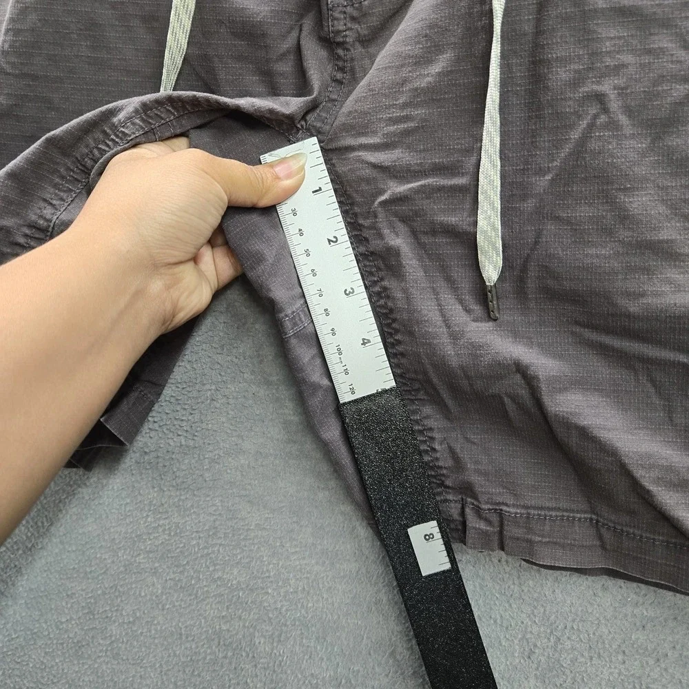 Vuori Men Activewear Shorts L Gray Organic Cotton Ripstop Climber 7